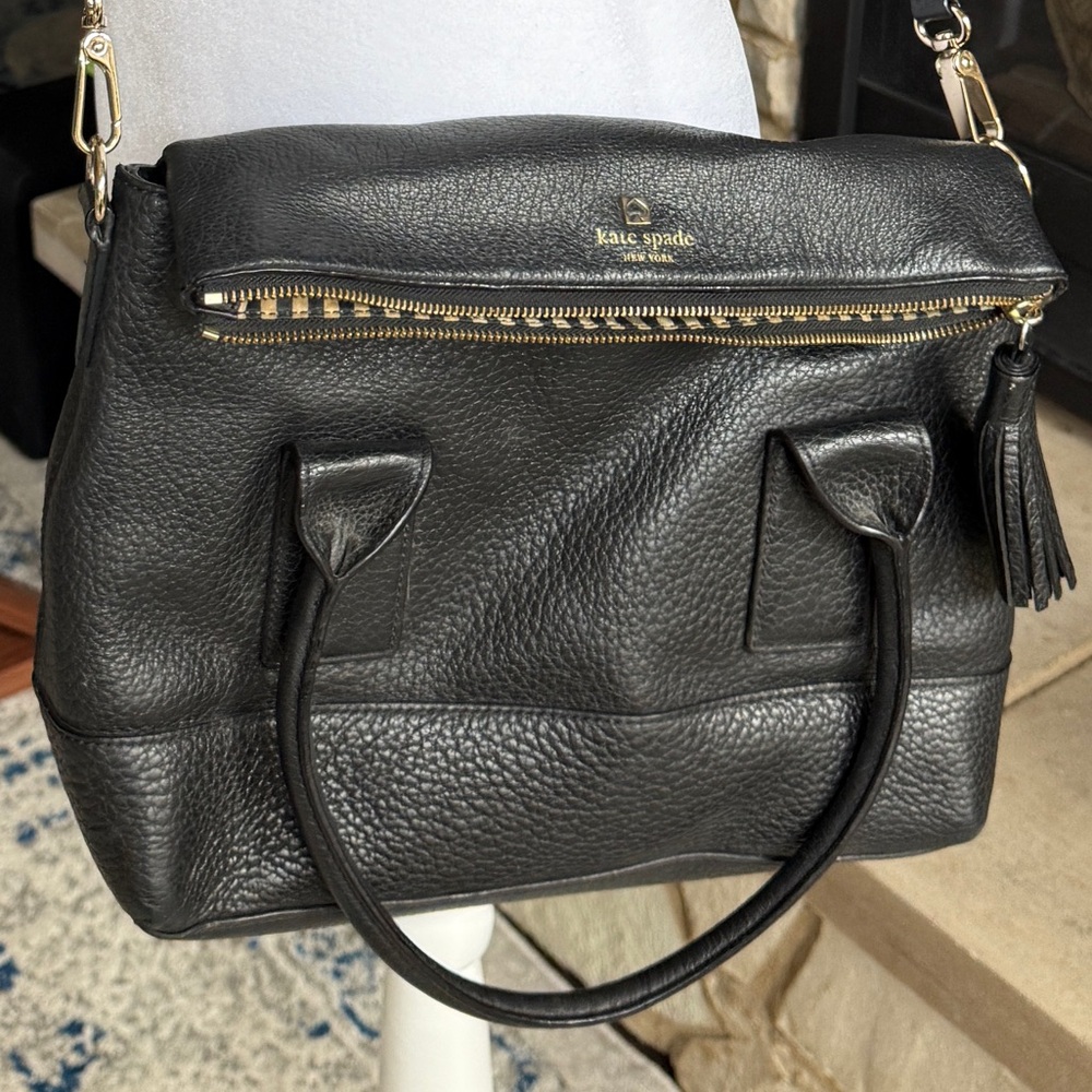 Vintage Kate Spade Black Leather crossbody / shoulder bag.